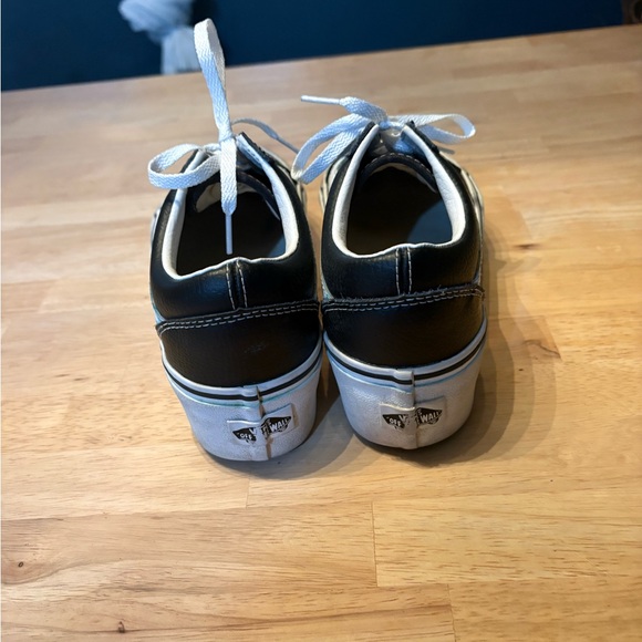 Vans platform, tennis shoes - Picture 6 of 11